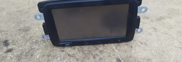 Renault Captur Navigation unit CD/DVD player 281157844R