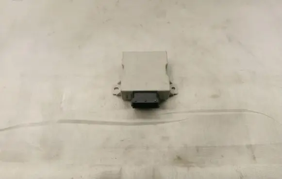 Toyota Avensis T250 Window wiper relay 8594005020