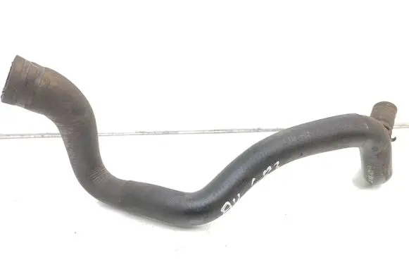 Mercedes-Benz E W211 Engine coolant pipe/hose A2115000372