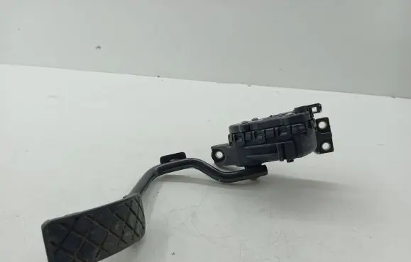 Audi A8 S8 D3 4E Accelerator throttle pedal 4E2723523 F30015801 6PV00802631