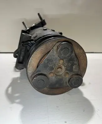 Ford Mondeo MK IV Air conditioning (A/C) compressor (pump) Kd 1-2 9edh8