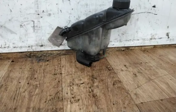 Mercedes-Benz Vaneo W414 Coolant expansion tank/reservoir 1685000249