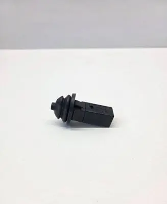 BMW 5 E60 E61 Fuel tank opening switch 82289392 8228939