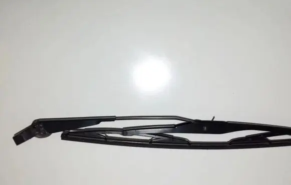 Nissan Almera N16 Front wiper blade arm 28780bm410
