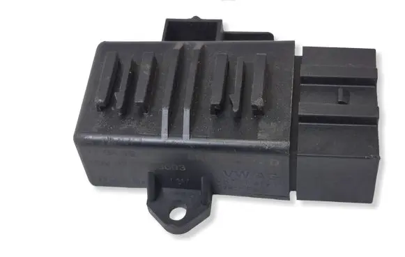 Seat Ibiza IV (6J,6P) Seat heating relay 6R0959772D