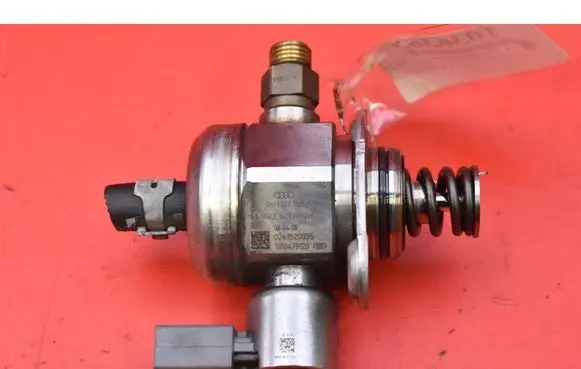 Audi A5 8T 8F In-tank fuel pump 06H127025K