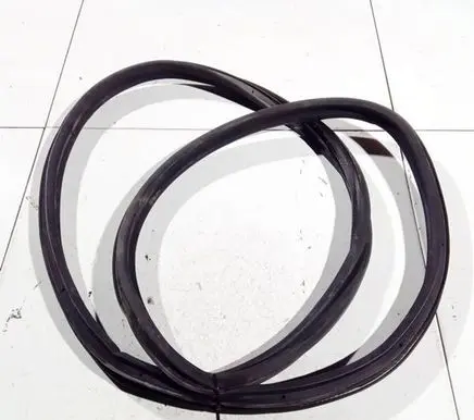 Opel Corsa D Rubber seal front coupe door 