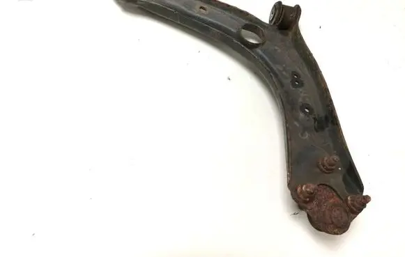 Volkswagen PASSAT B8 Front lower control arm/wishbone