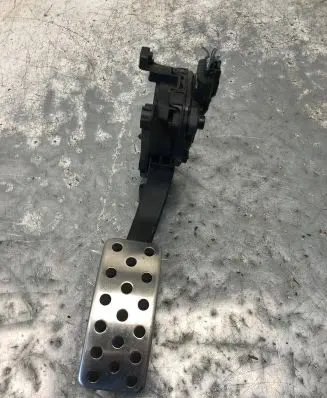 Smart ForTwo III C453 Accelerator throttle pedal A4532900800