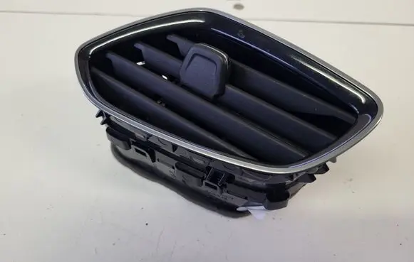 Opel Grandland X Dashboard side air vent grill/cover trim YP00060077