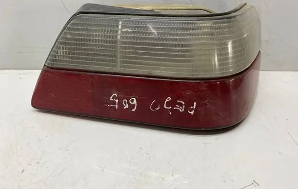 Peugeot 605 Rear/tail lights