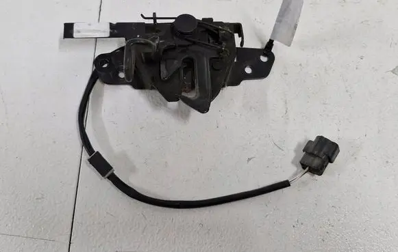 KIA Pro Cee'd III Engine bonnet/hood lock/catch