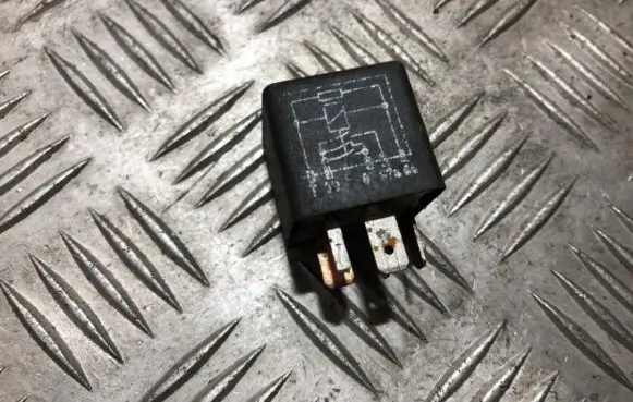 Peugeot 306 Other relay