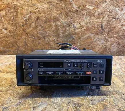 Mercedes-Benz 190 W201 Radio/CD/DVD/GPS head unit