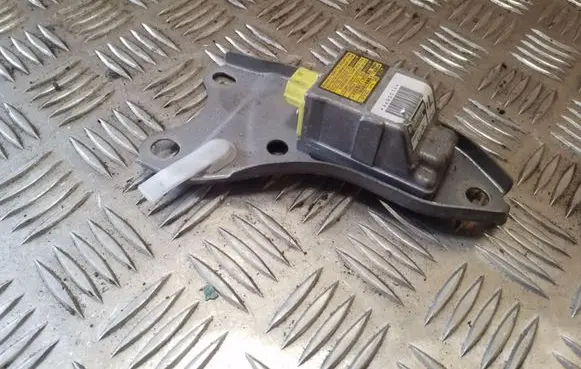 Toyota Avensis Verso Airbag deployment crash/impact sensor 8983044010