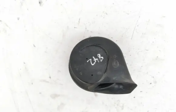 Audi A4 S4 B6 8E 8H Horn signal