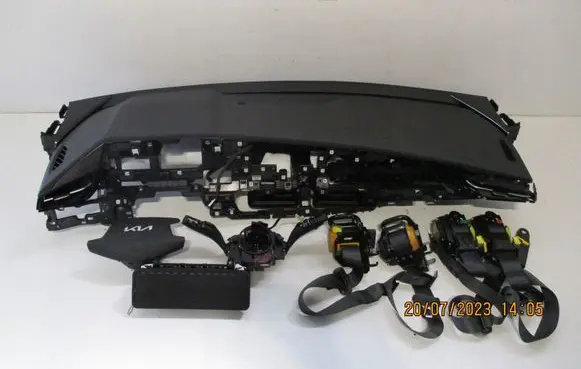 KIA Niro Radio/GPS head unit trim 