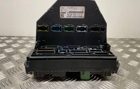 Mercedes-Benz C W204 SAM control unit A2129006624 A2129015004 A2129024408