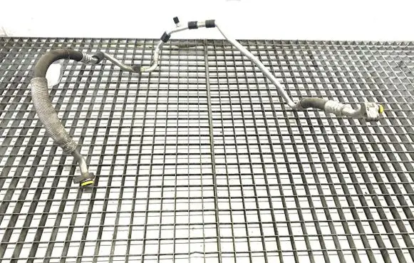 Volkswagen Jetta V Air conditioning (A/C) pipe/hose 1K0820743A