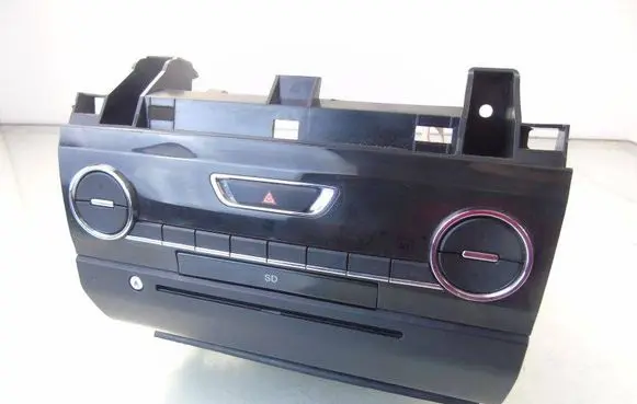 Radio/GPS head unit trim