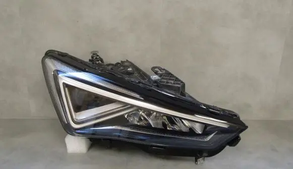 Seat Leon IV Headlight/headlamp 5FB941008G