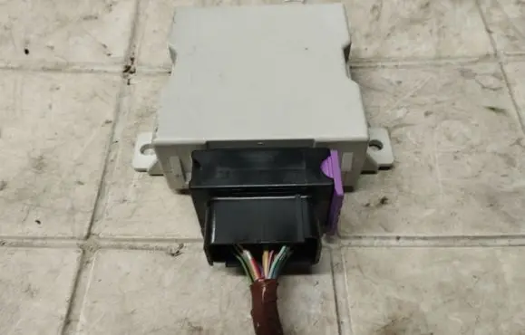 Toyota Avensis T250 Window wiper relay 150696