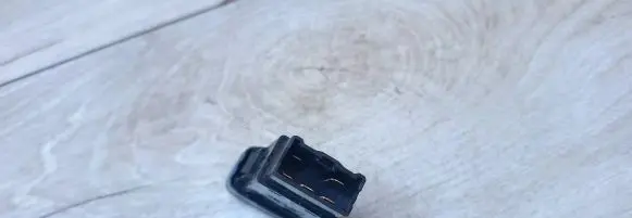 Honda HR-V Windscreen/window heater switch M17071