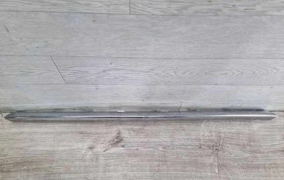 Mercedes-Benz E AMG W212 Front bumper splitter molding A2128852674