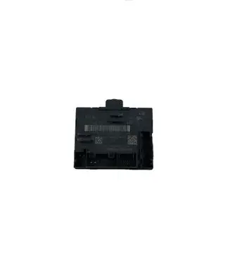 Volkswagen PASSAT B8 Door control unit/module 5Q0959592E