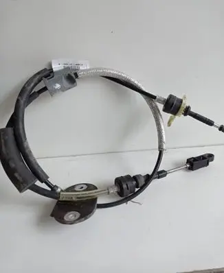 Gear shift cable linkage