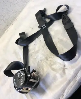 Audi A4 S4 B9 8W Front seatbelt 3g0857737