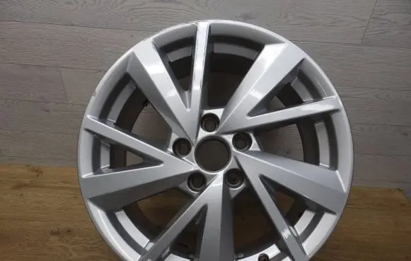 Audi Q2 - R17 alloy rim 81A601025C