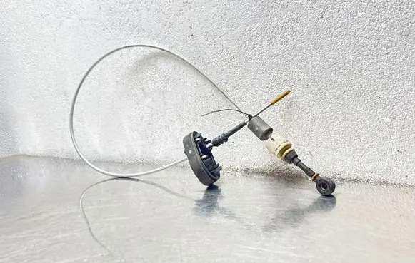 Opel Vectra C Gear shift cable linkage 13107493