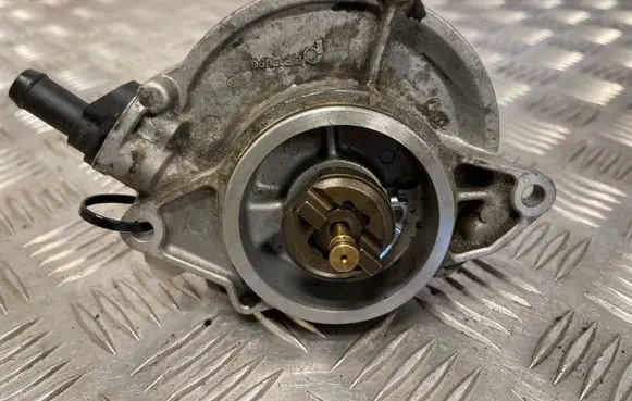 Audi A6 S6 C6 4F Vacuum pump 057145100HC