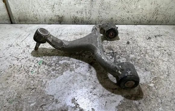 Mercedes-Benz ML W163 Front control arm