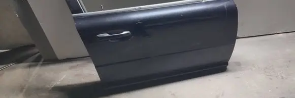 Volvo V70 Front door