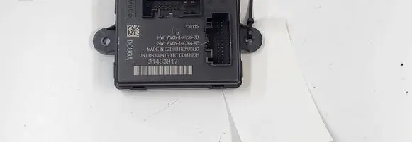 Volvo S60 Door control unit/module 31433917 AV6N14C235BB AV6N14C064AE