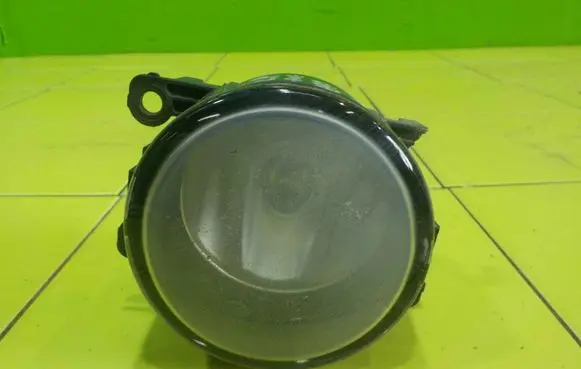 Renault Megane III Front fog light 89202503 NP397 8200074008