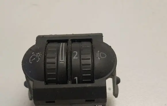 Volkswagen Golf V Headlight level height control switch 1K0941333
