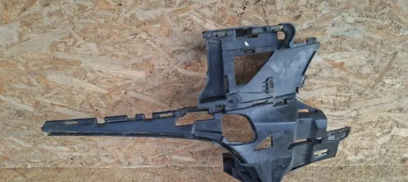 Mercedes-Benz S W223 Front bumper mounting bracket B003950