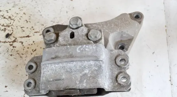 Volkswagen PASSAT B6 Gearbox mounting bracket 1K0199117AC 3C0199555AA