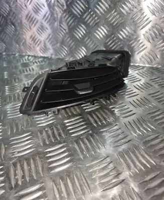 Dash center air vent grill