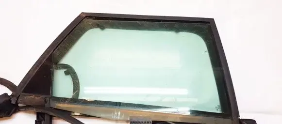 Audi A4 S4 B6 8E 8H Rear door window/glass frame 