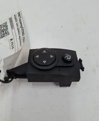 Volkswagen Touareg I Steering wheel adjustment switch 3D0953551