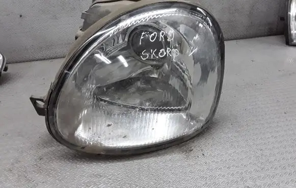 Ford Scorpio Headlight/headlamp 1305615022