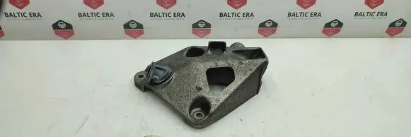 BMW 4 F36 Gran coupe Engine mounting bracket 6788615 21038310