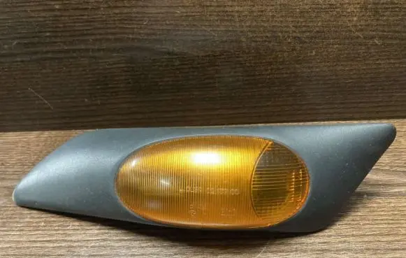 Iveco Daily 3rd gen Front fender indicator light 500322578