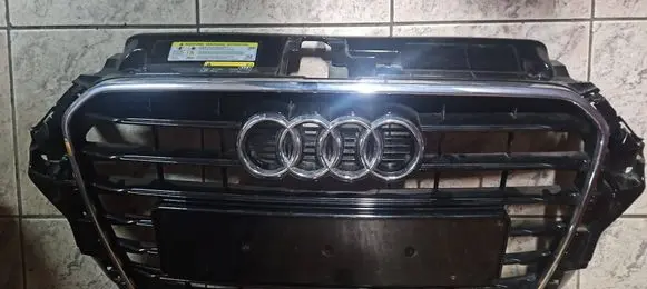 Audi A3 S3 8V Front bumper upper radiator grill 8V3853651