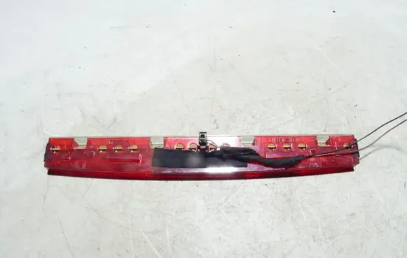 Audi A4 S4 B7 8E 8H Third/center stoplight 28427002