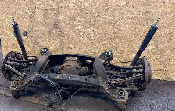Mercedes-Benz CLK A209 C209 Rear axle beam with reductor 